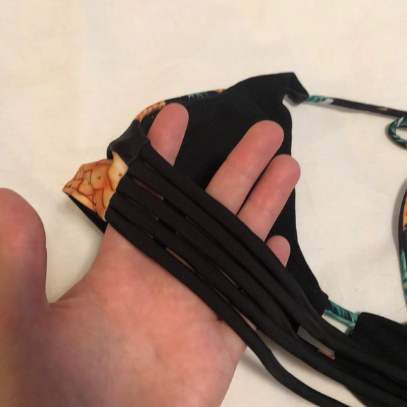 Pineapple Bikini Top - Picture 2 of 3